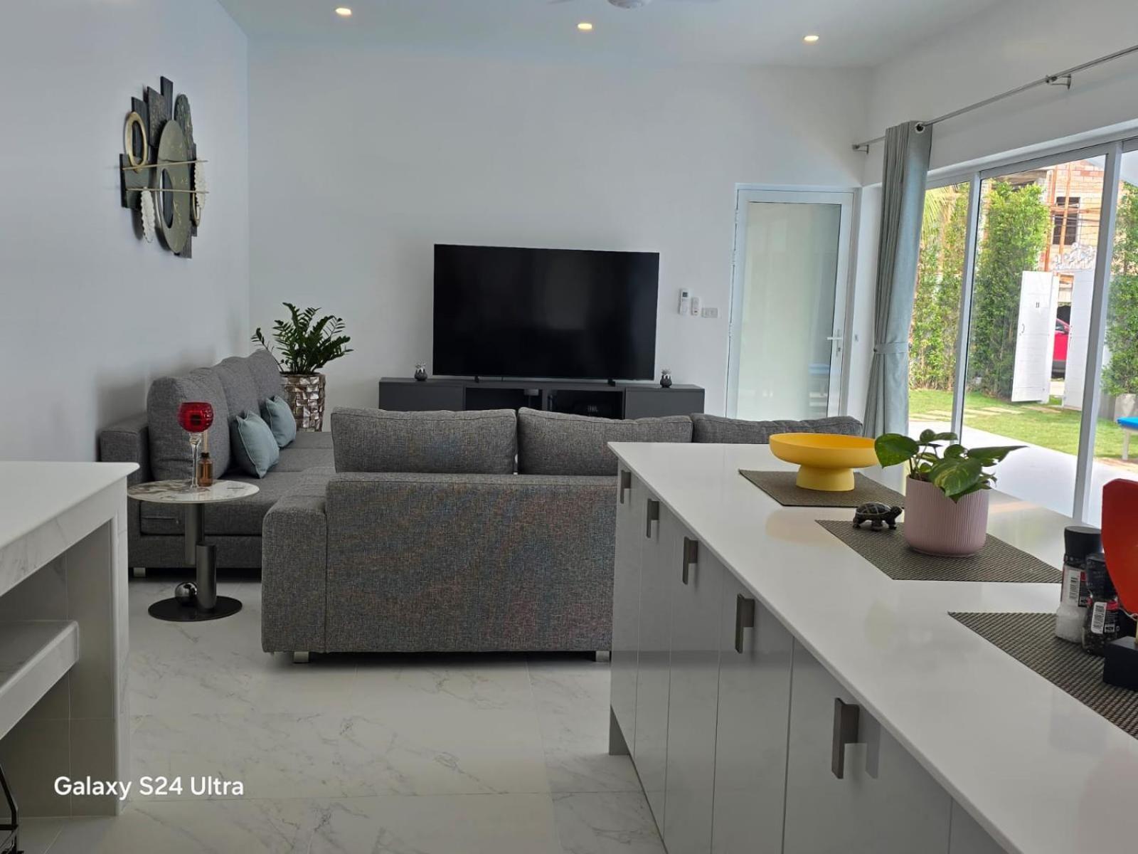 Bougain Villas Saláta-part Kültér fotó