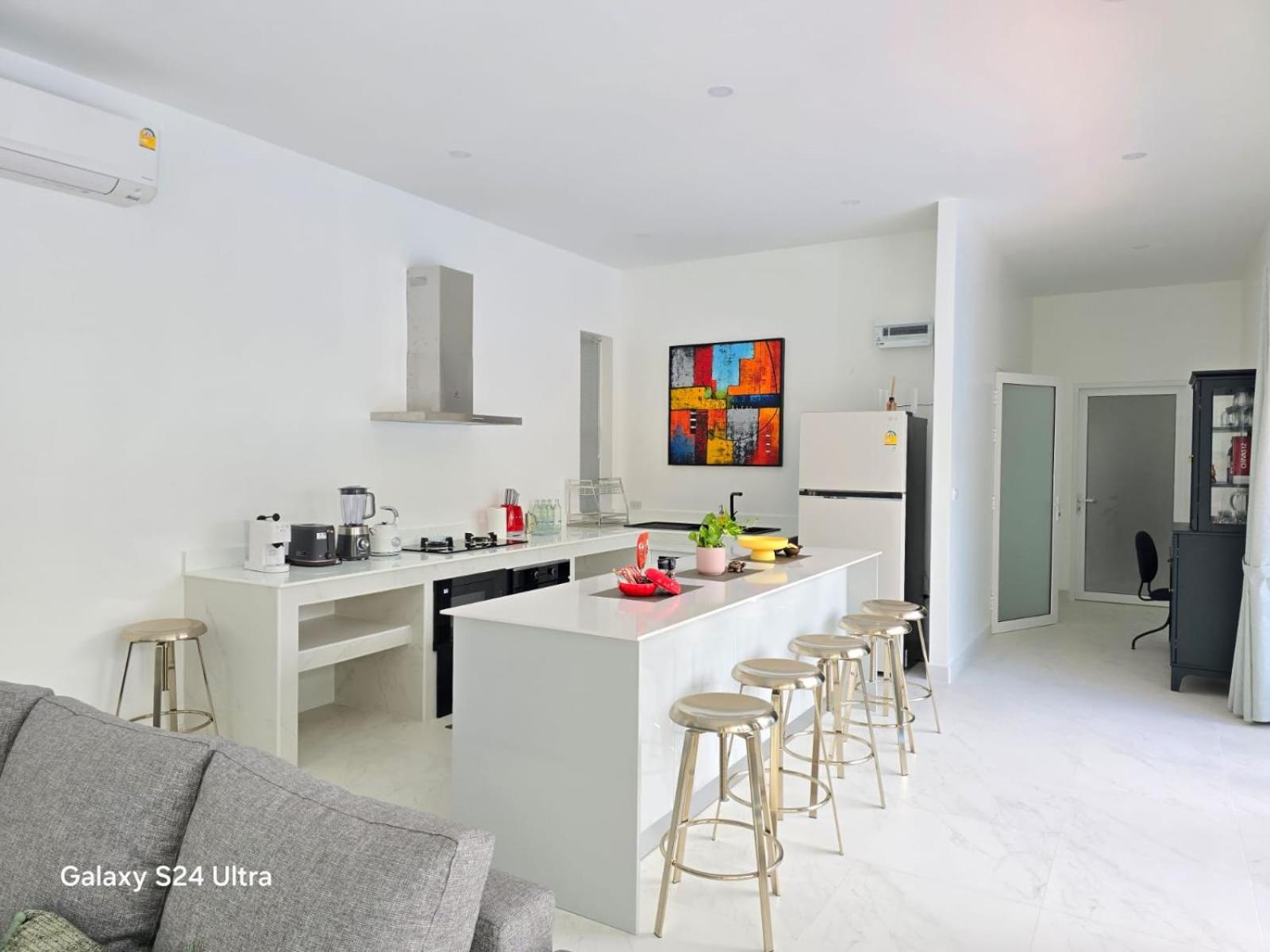 Bougain Villas Saláta-part Kültér fotó